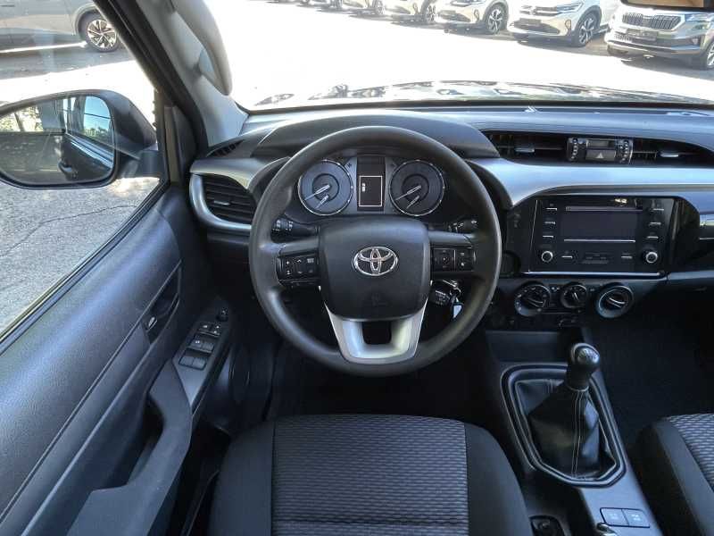 Toyota Hilux | 14