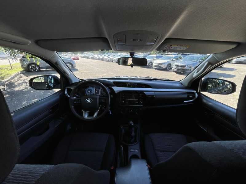 Toyota Hilux | 10
