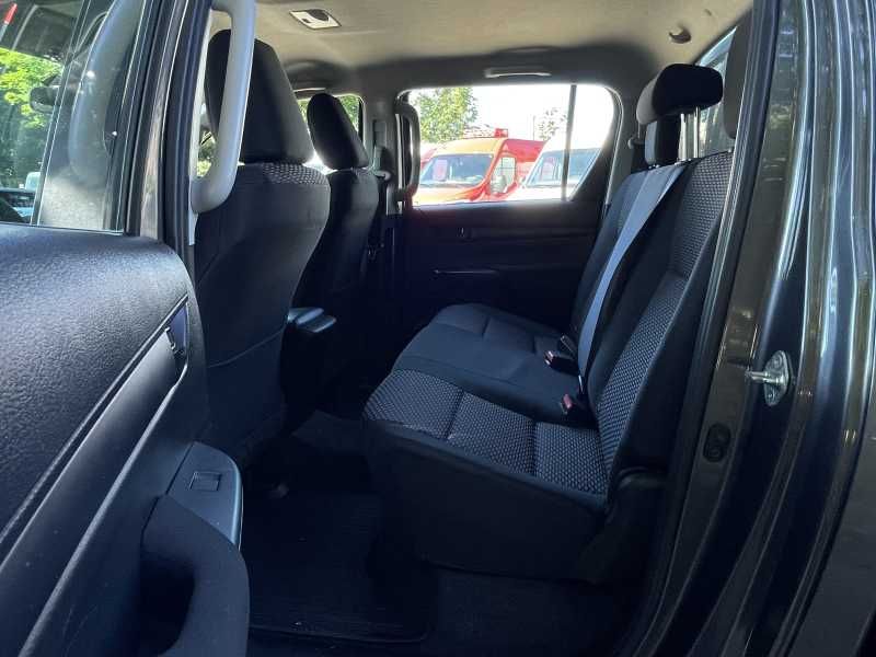 Toyota Hilux | 9