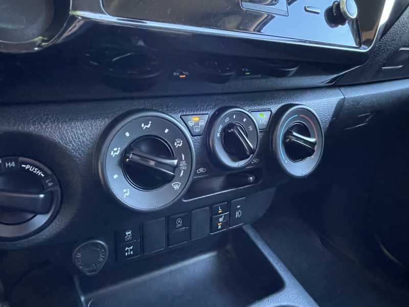 Toyota Hilux | 17