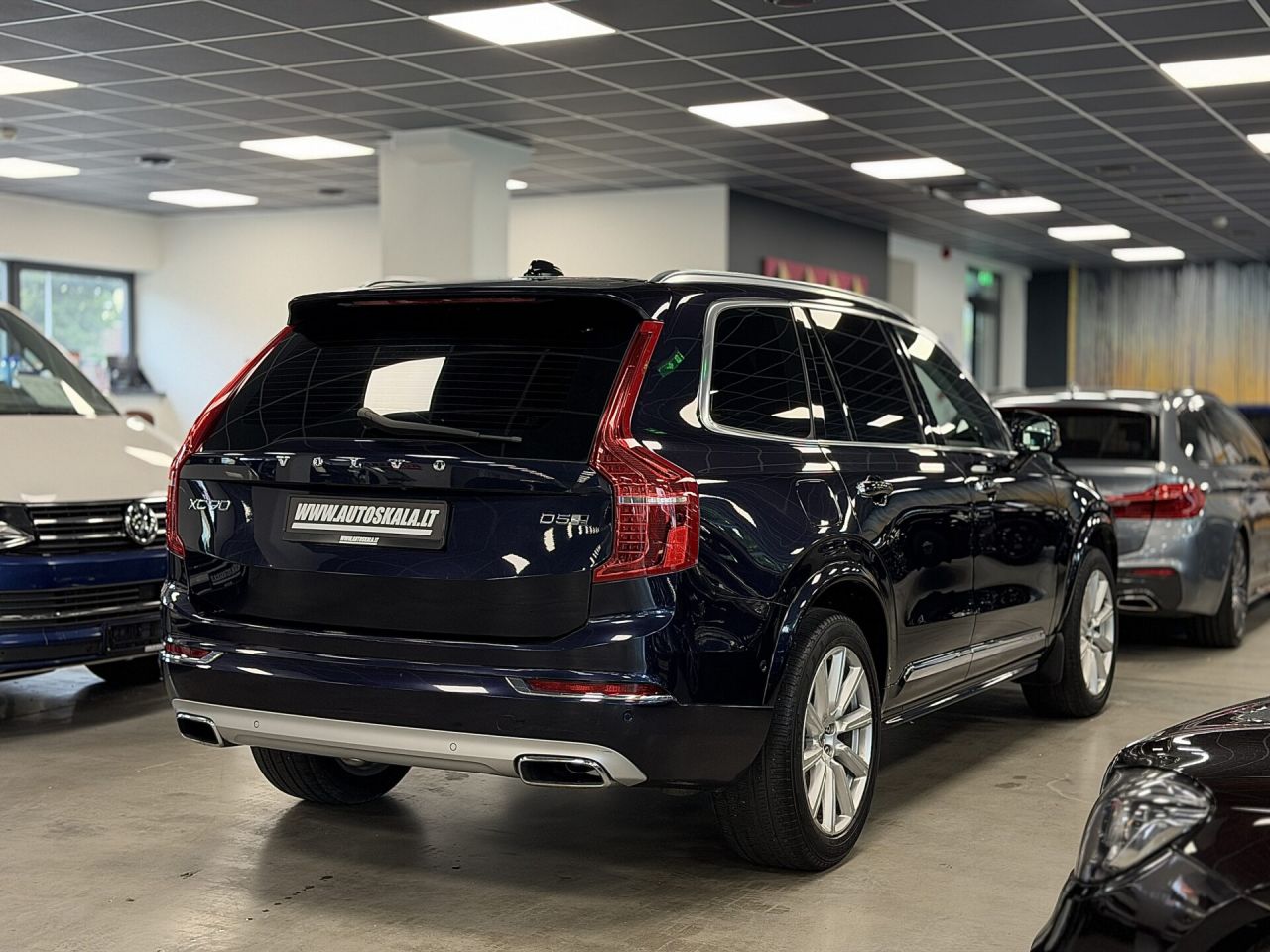 Volvo XC90 | 6