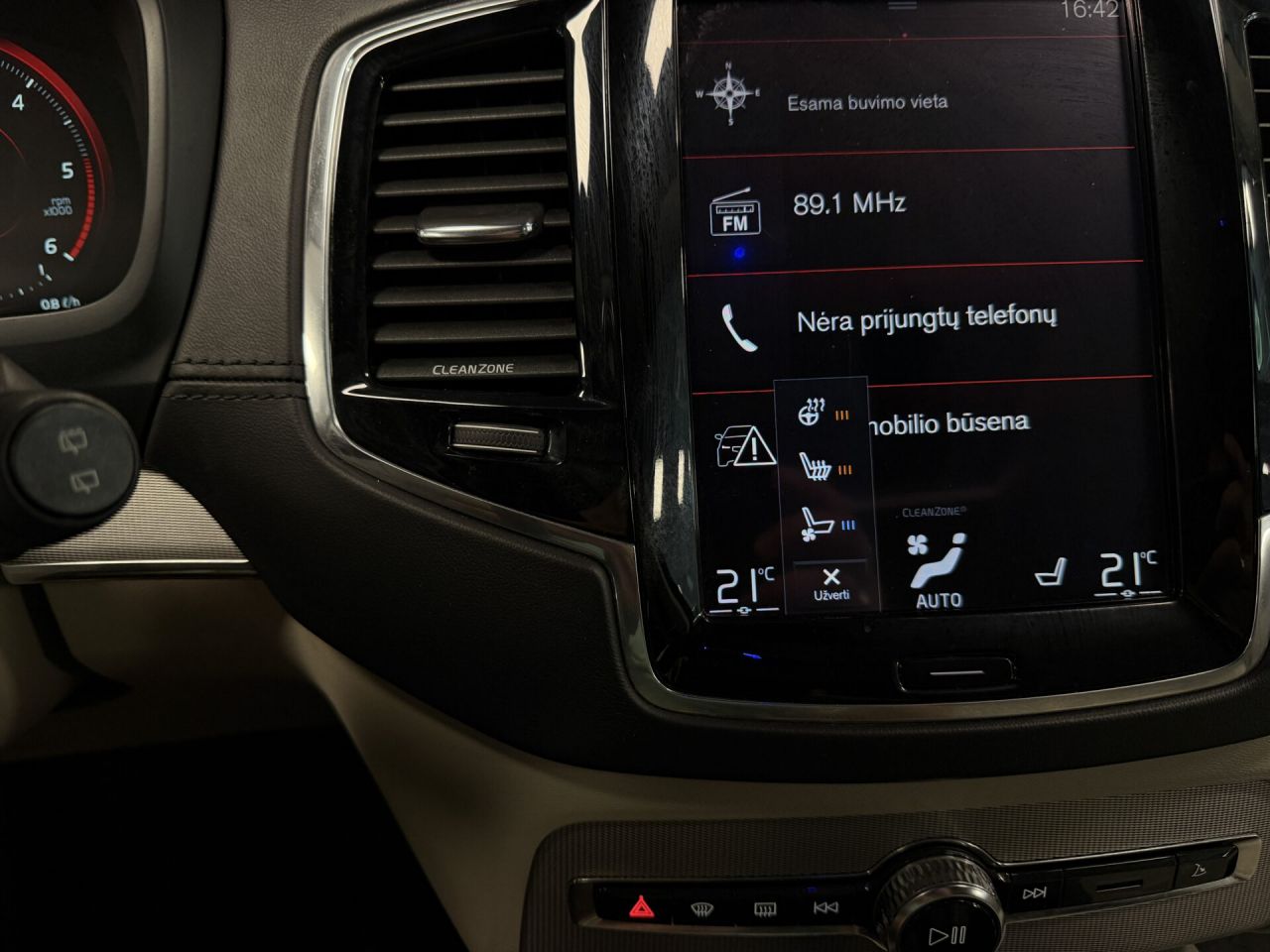 Volvo XC90 | 16