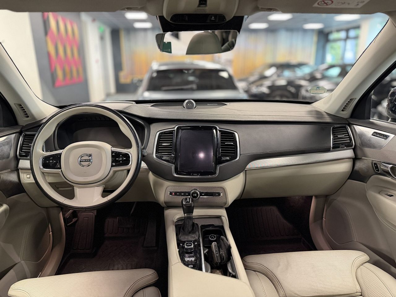 Volvo XC90 | 7