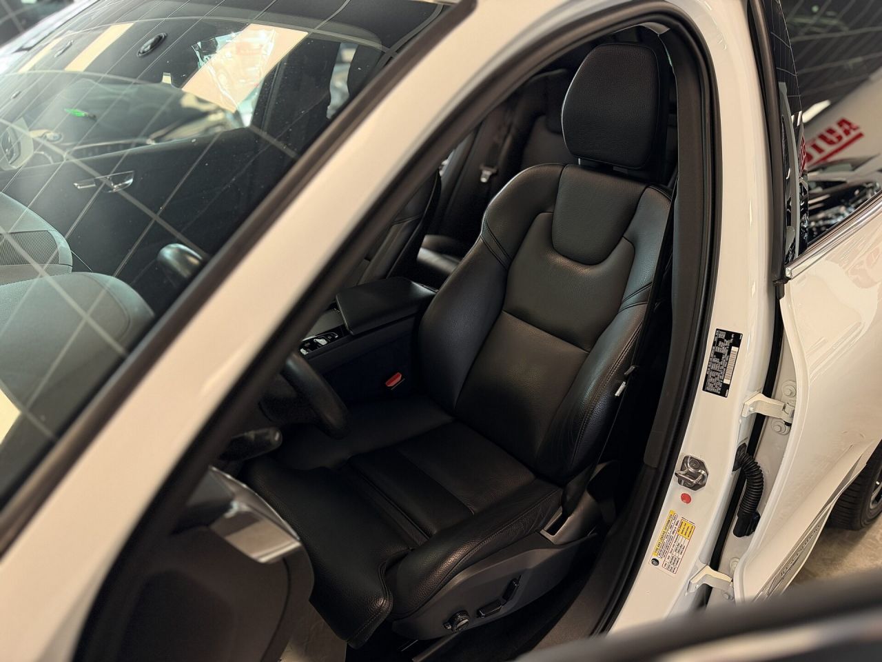 Volvo XC60 | 12