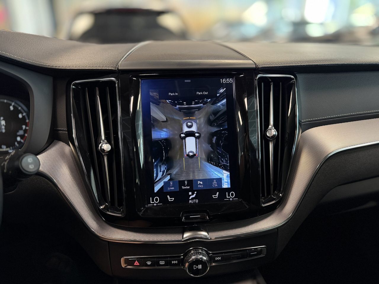Volvo XC60 | 8
