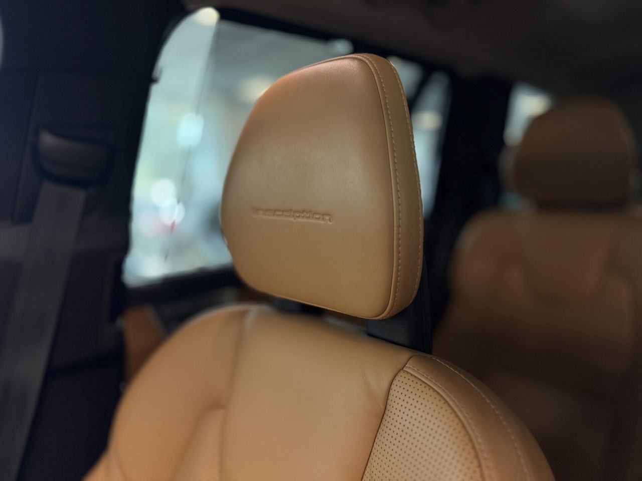 Volvo XC90 | 12