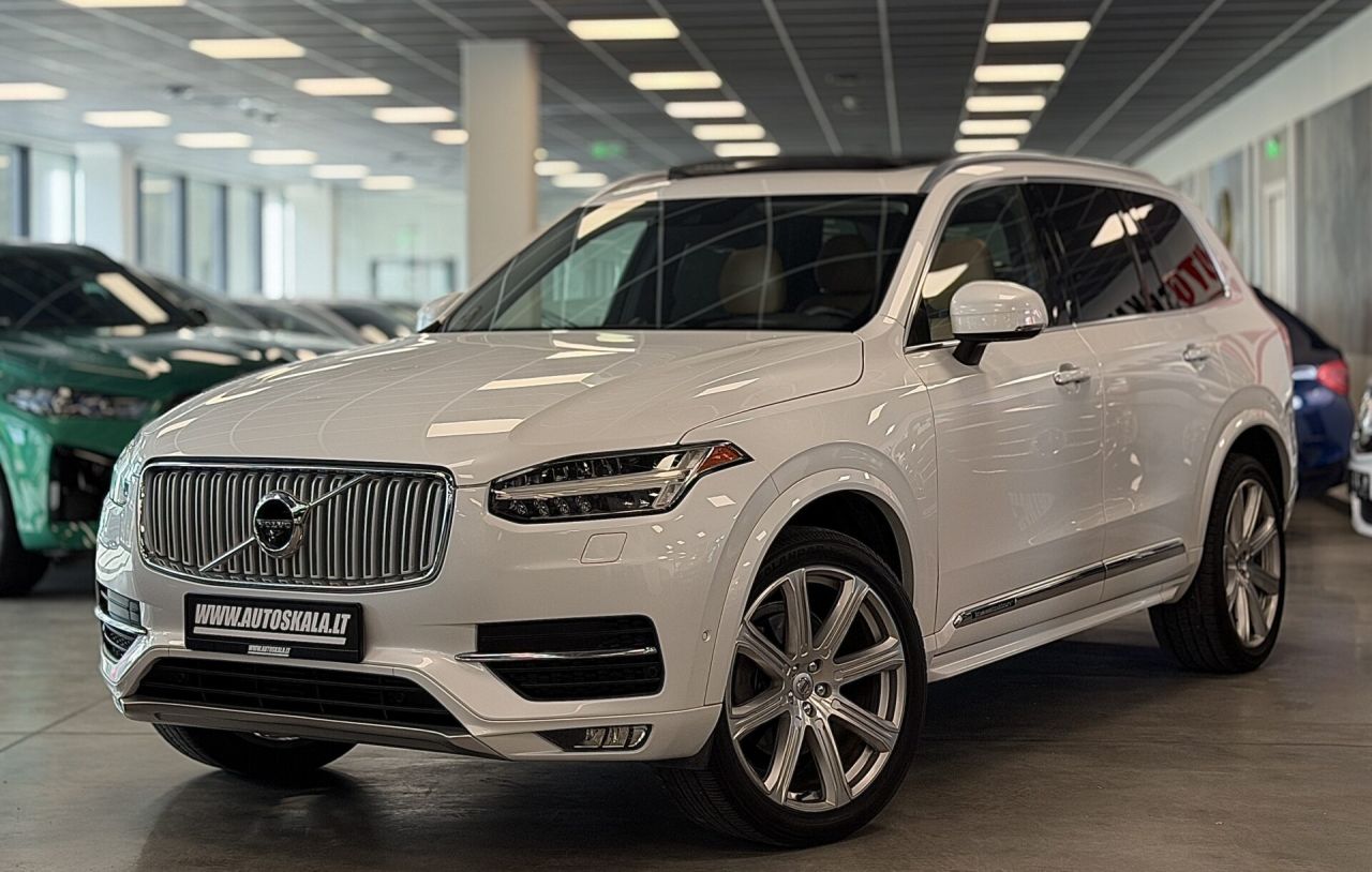 Volvo XC90 | 24