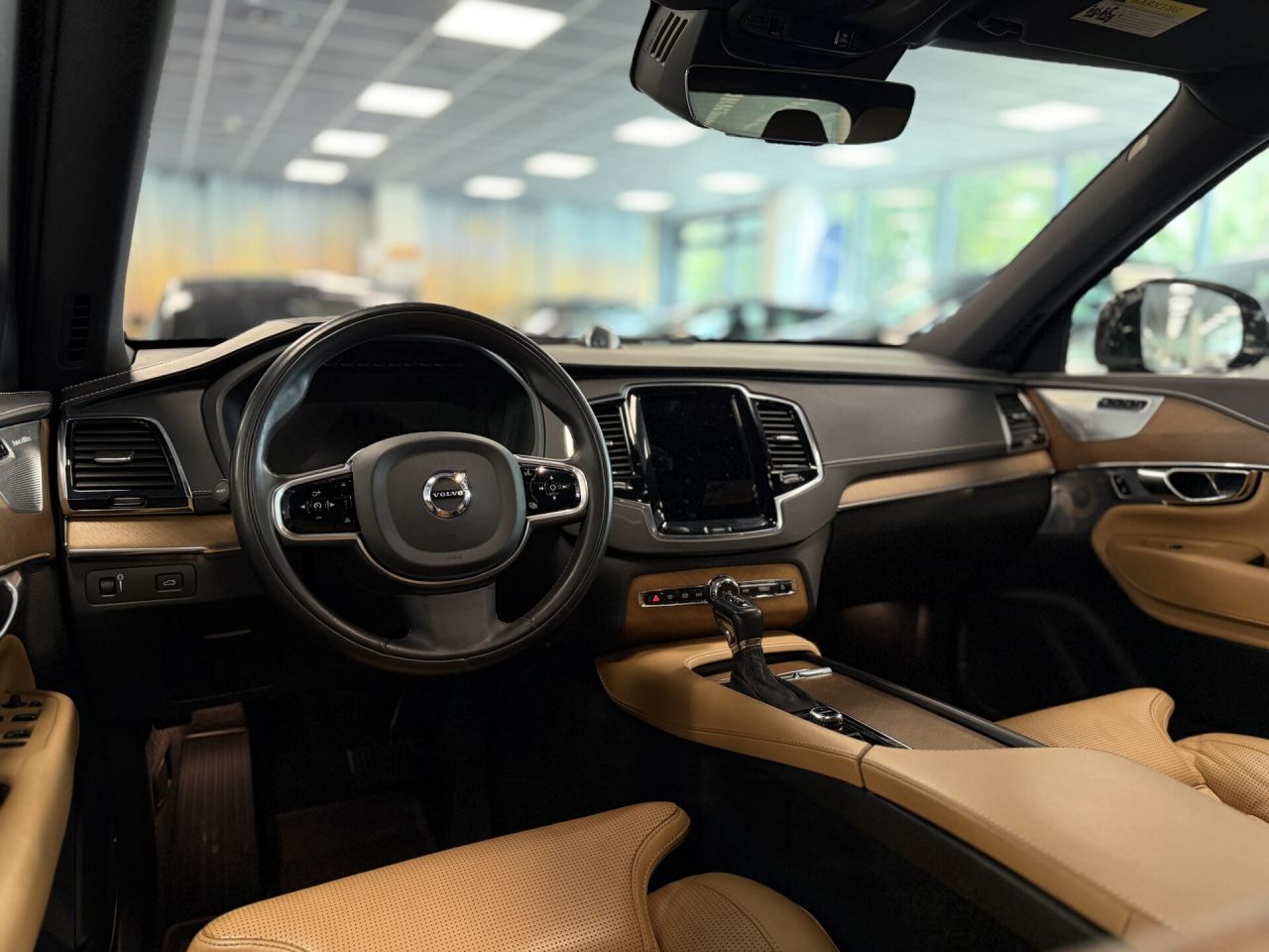 Volvo XC90 | 6