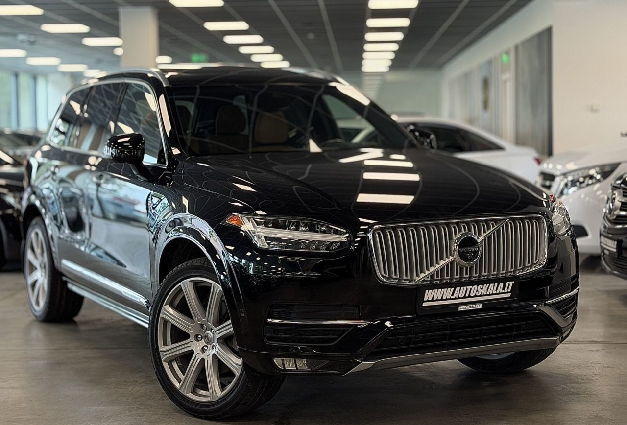 Volvo XC90 | 4