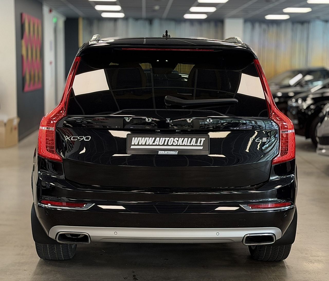Volvo XC90 | 3