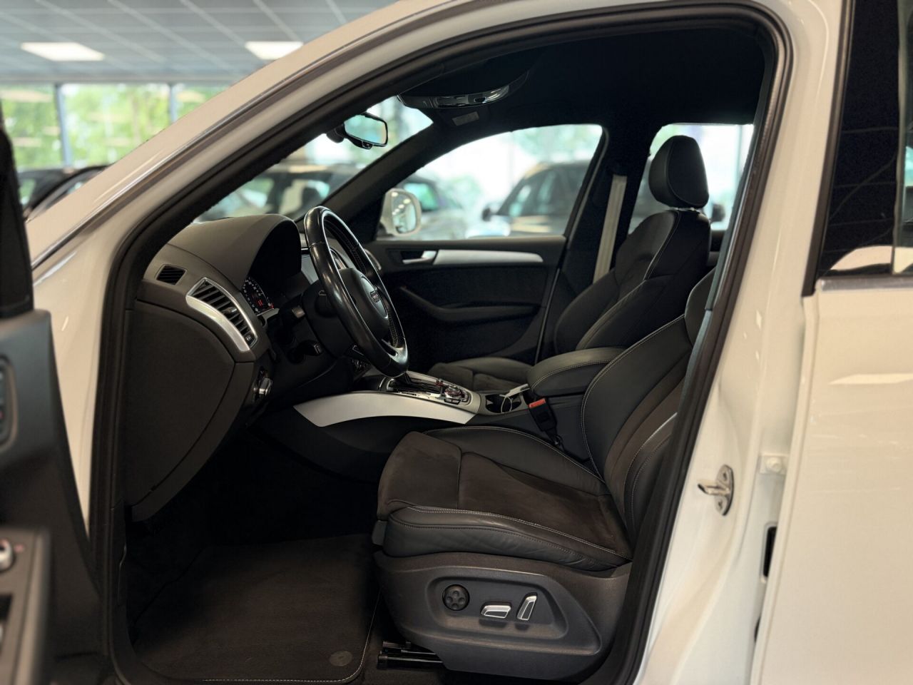 Audi Q5 | 9