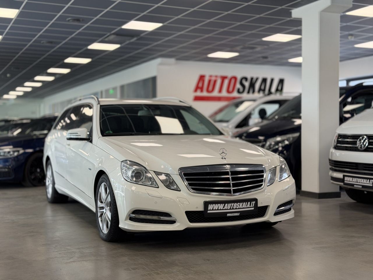 Mercedes-Benz E250 | 1