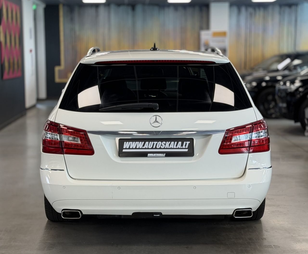 Mercedes-Benz E250 | 4