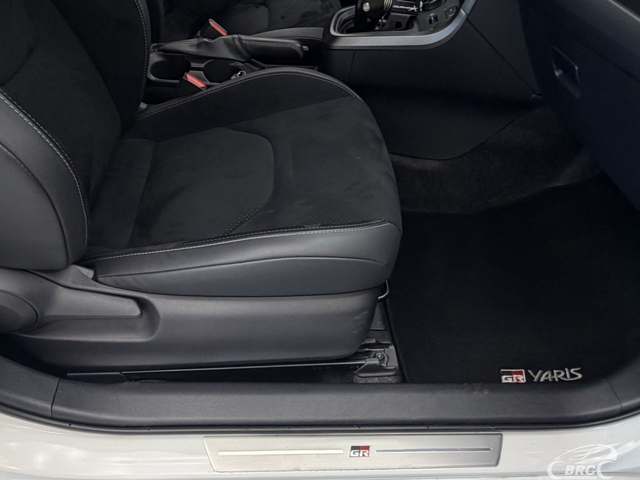 Toyota Yaris | 5