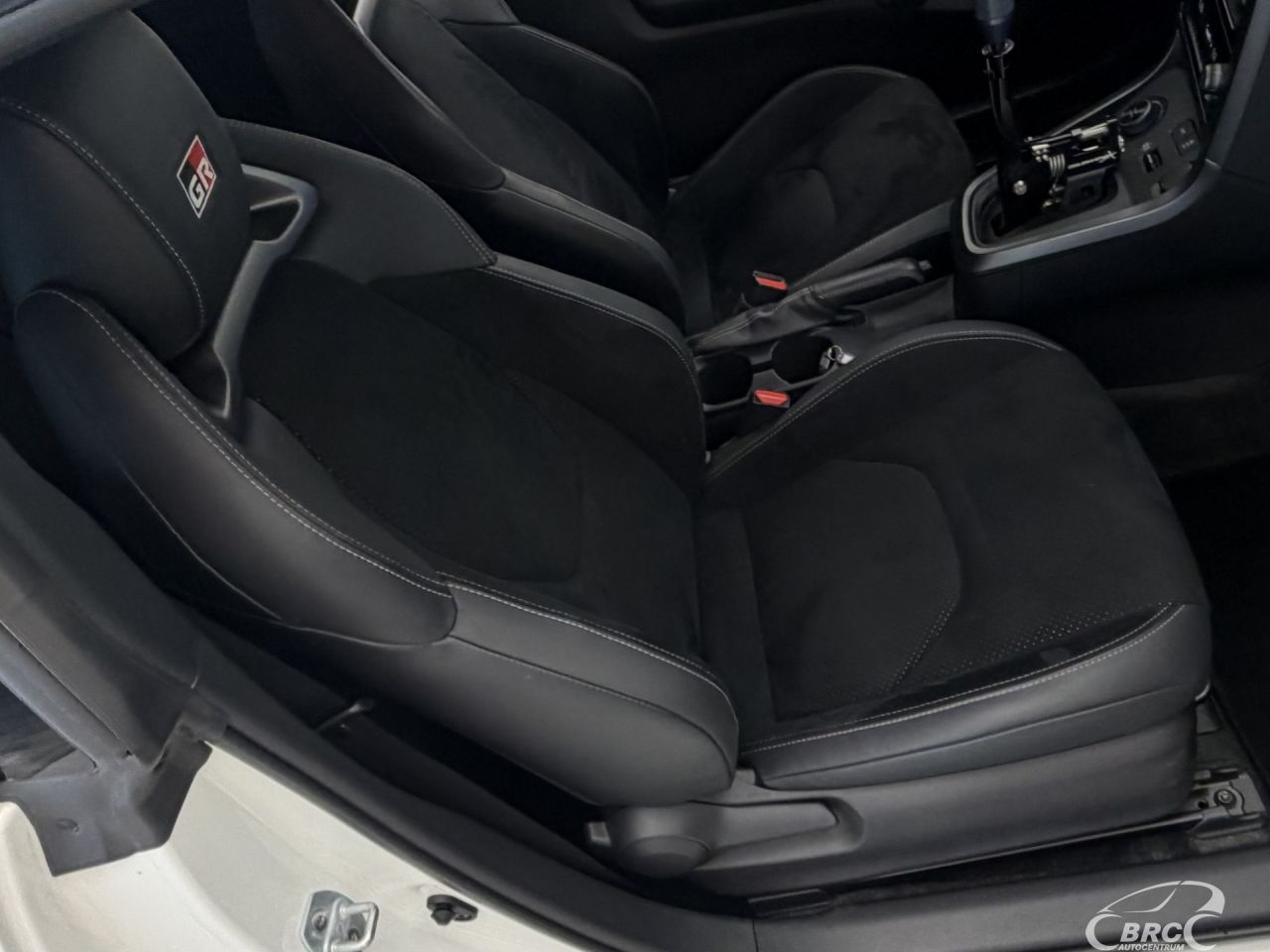 Toyota Yaris | 4