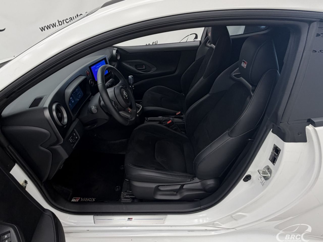 Toyota Yaris | 17