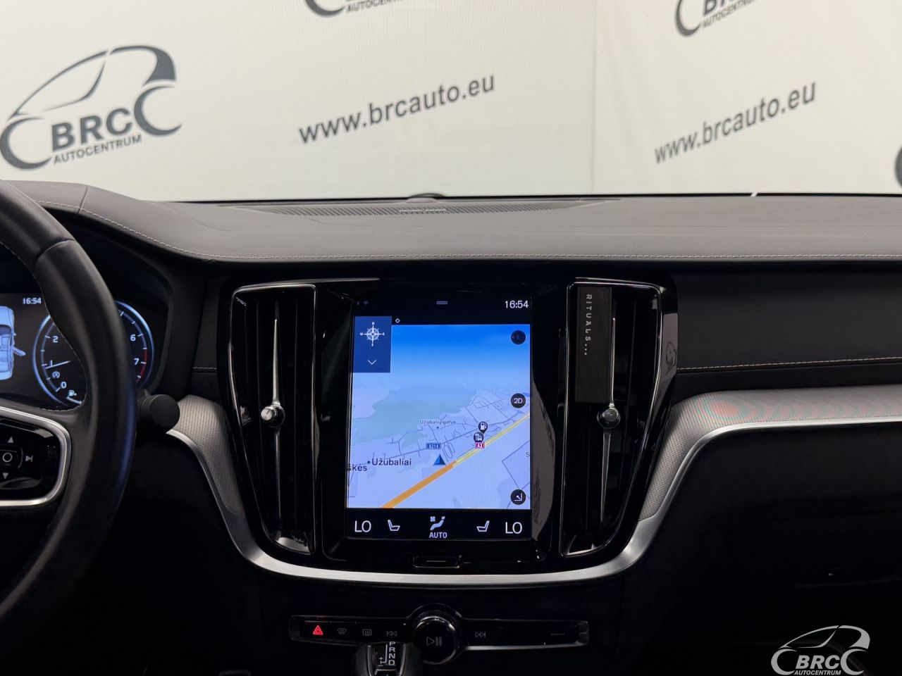 Volvo S60 | 17