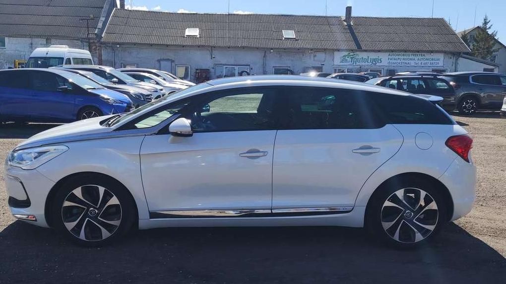 Citroen DS5 | 9