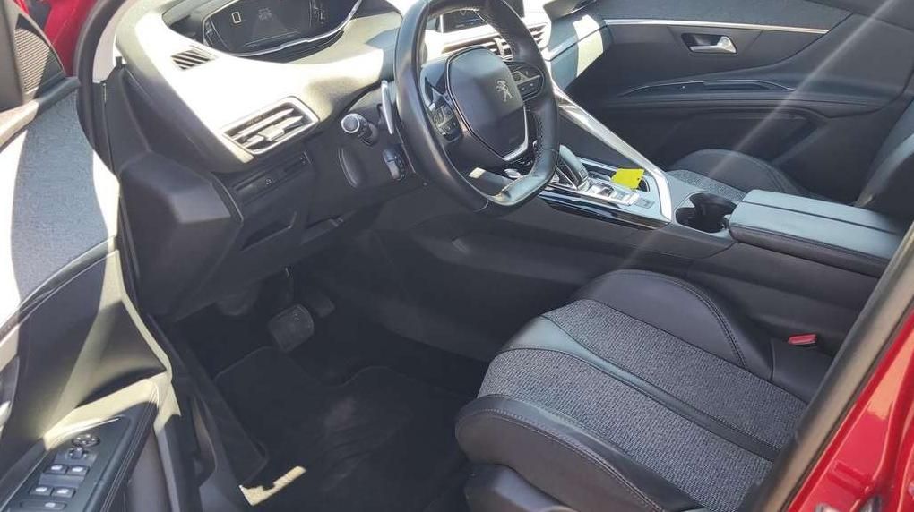 Peugeot 3008 | 13