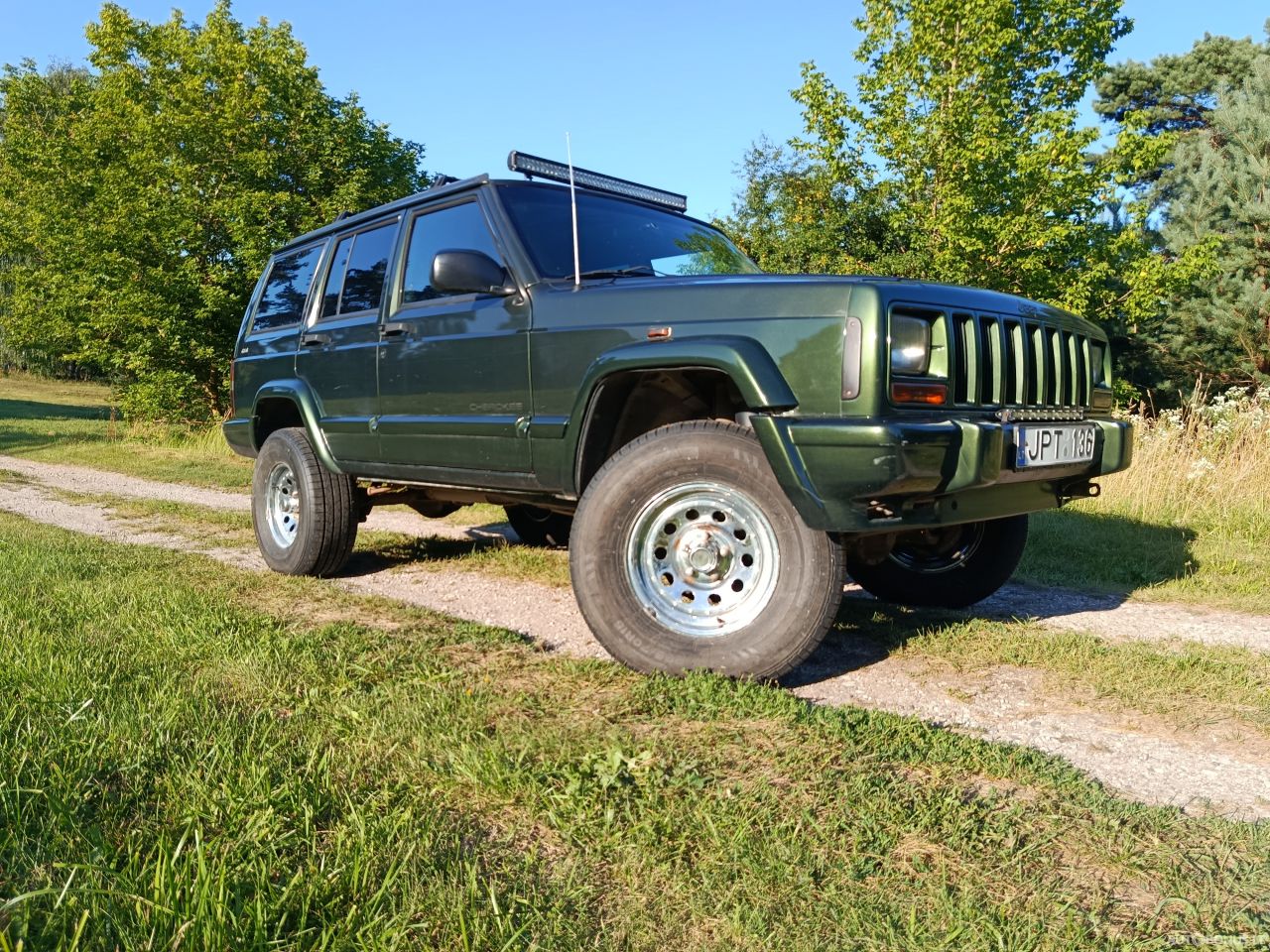 Jeep Cherokee | 7