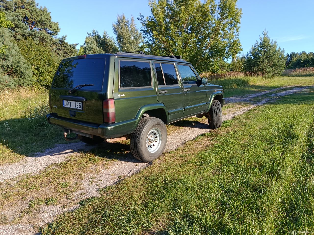 Jeep Cherokee | 8