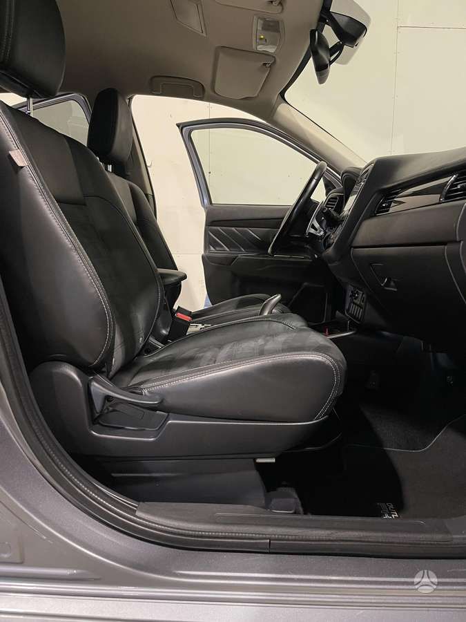 Mitsubishi Outlander | 6