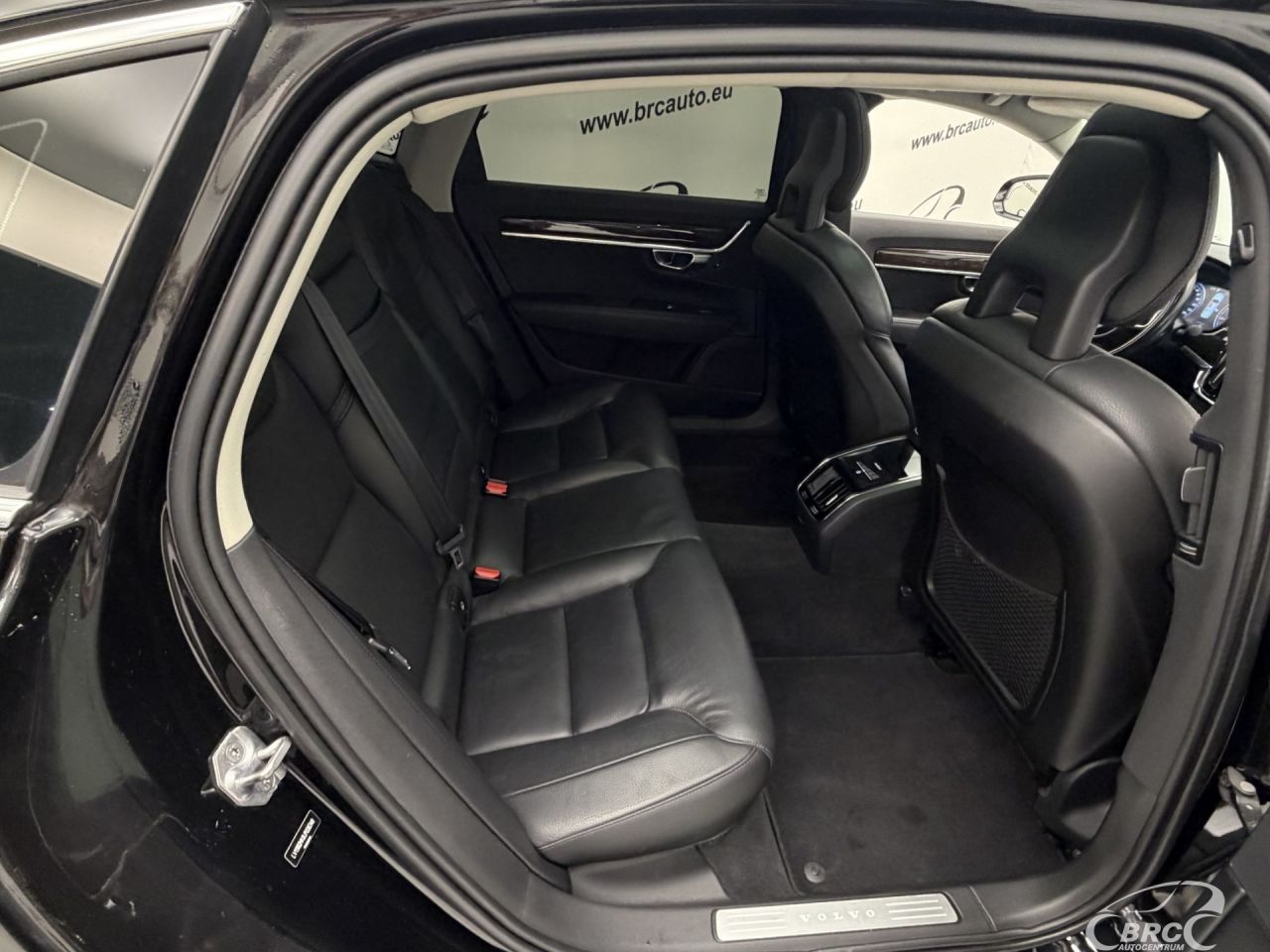 Volvo S90 | 11