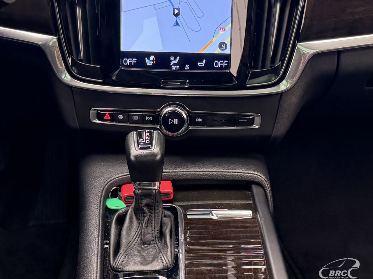 Volvo S90 | 19