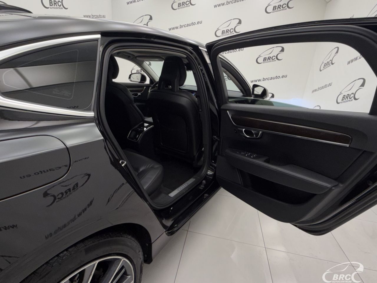 Volvo S90 | 13