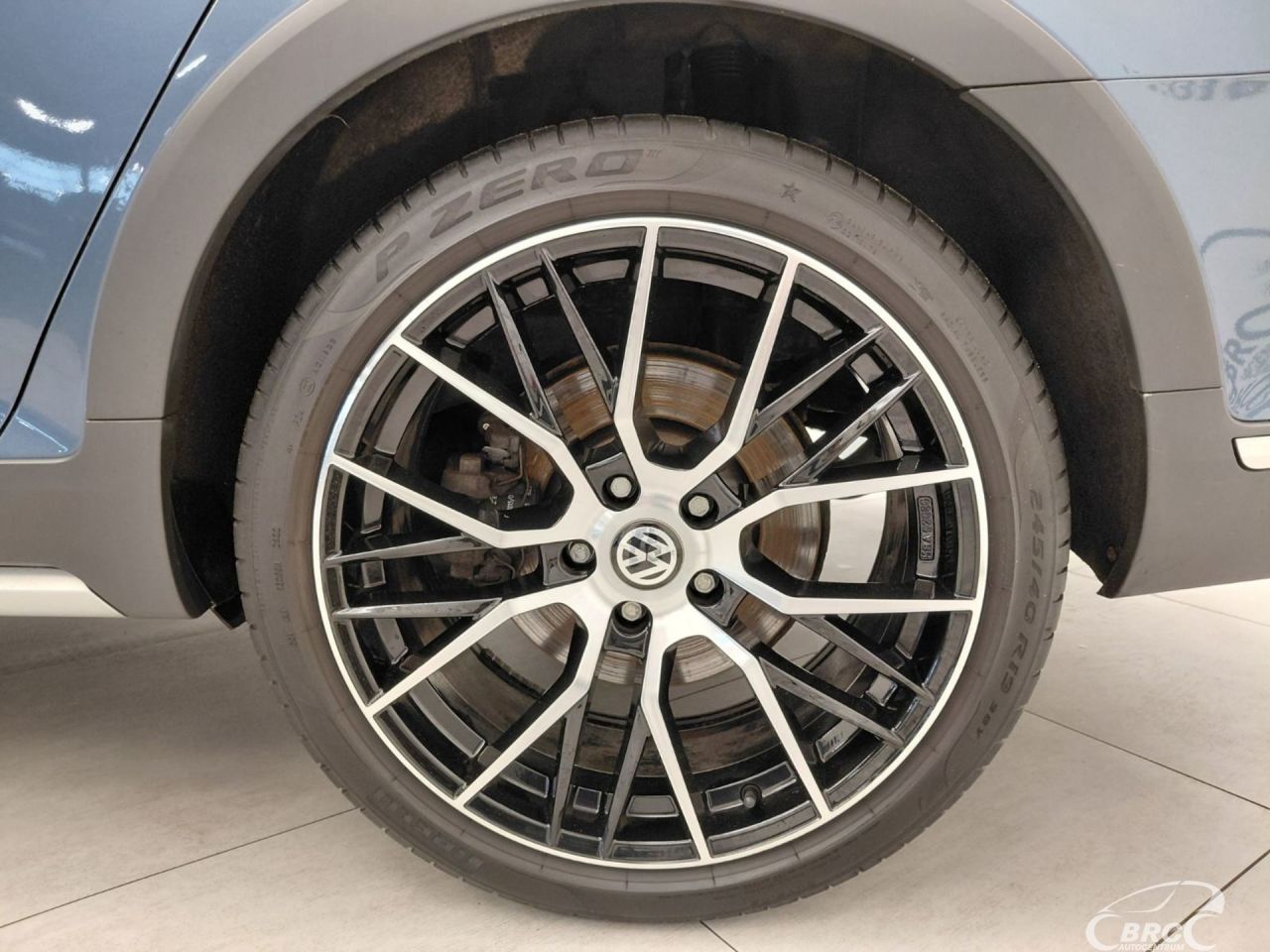 Volkswagen Passat | 12