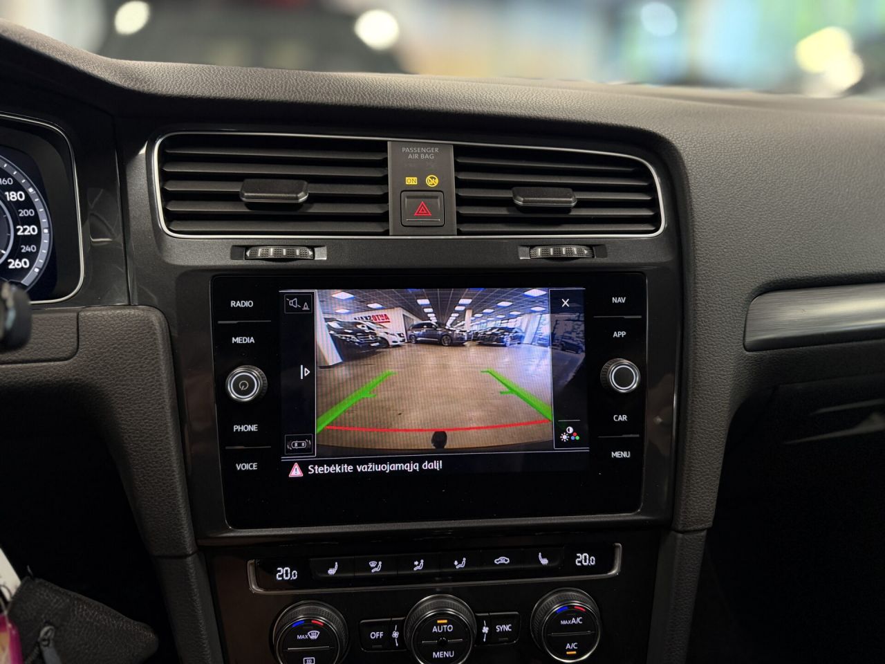 Volkswagen Golf | 16