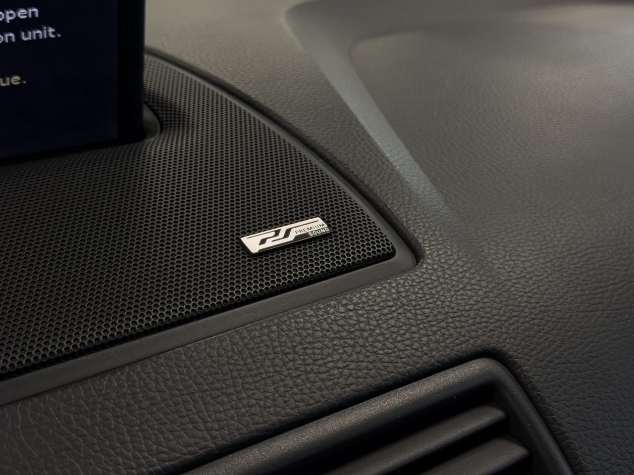 Volvo XC90 | 33