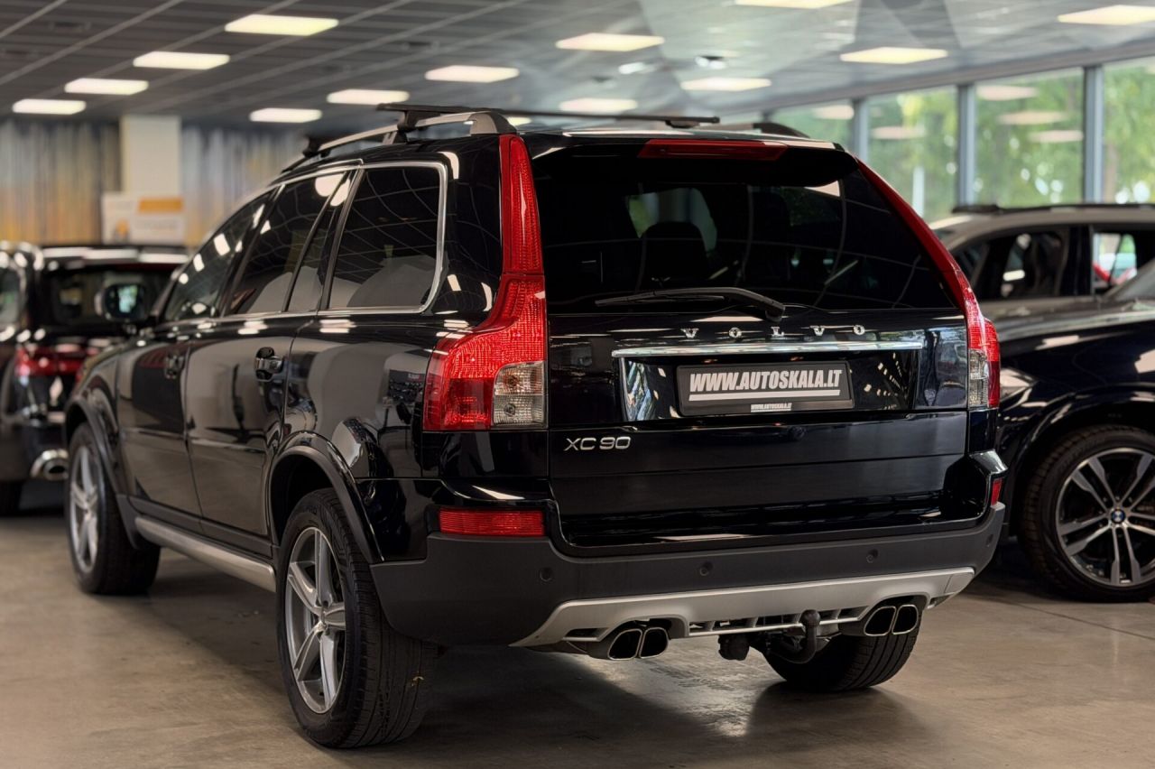 Volvo XC90 | 3
