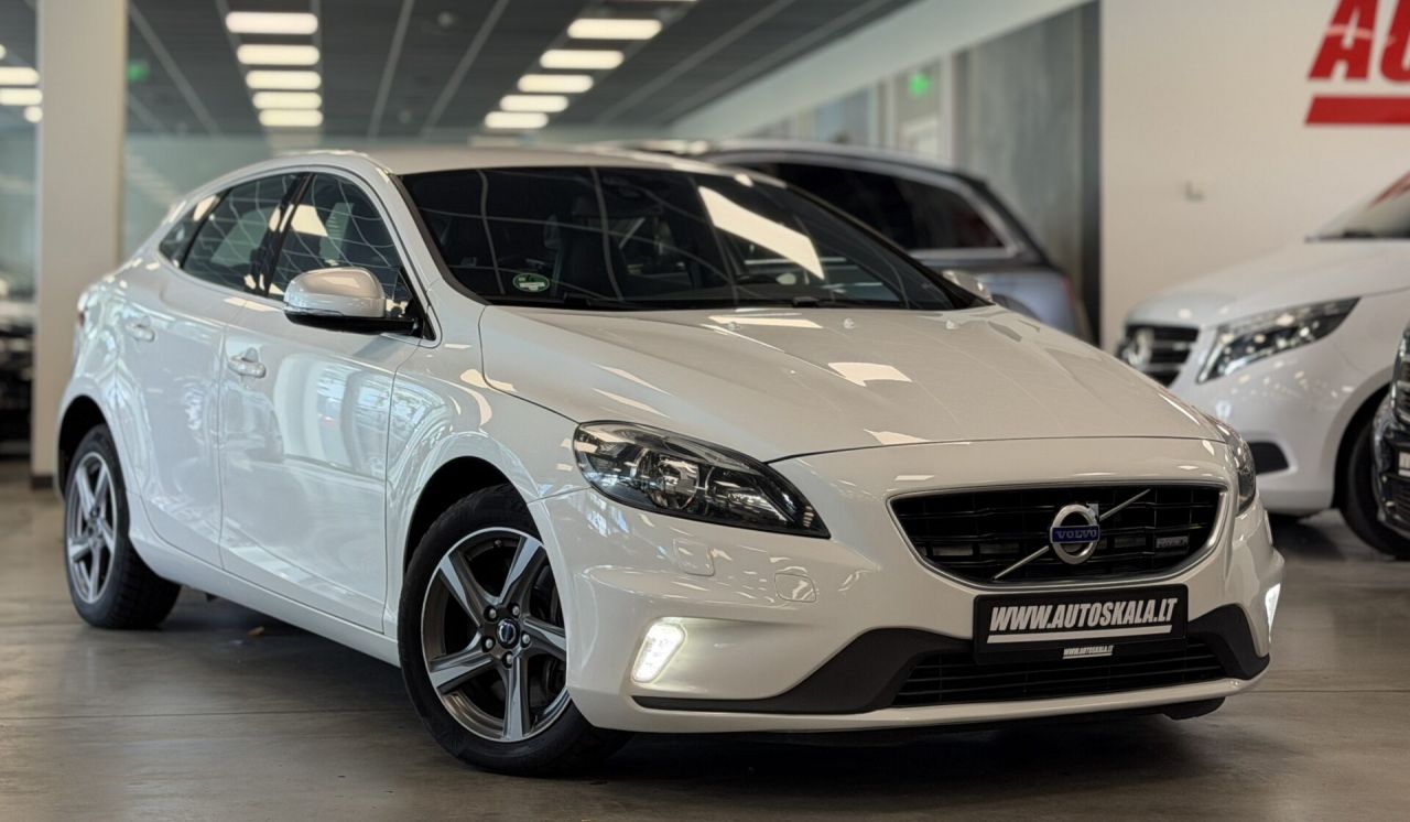 Volvo V40 | 13