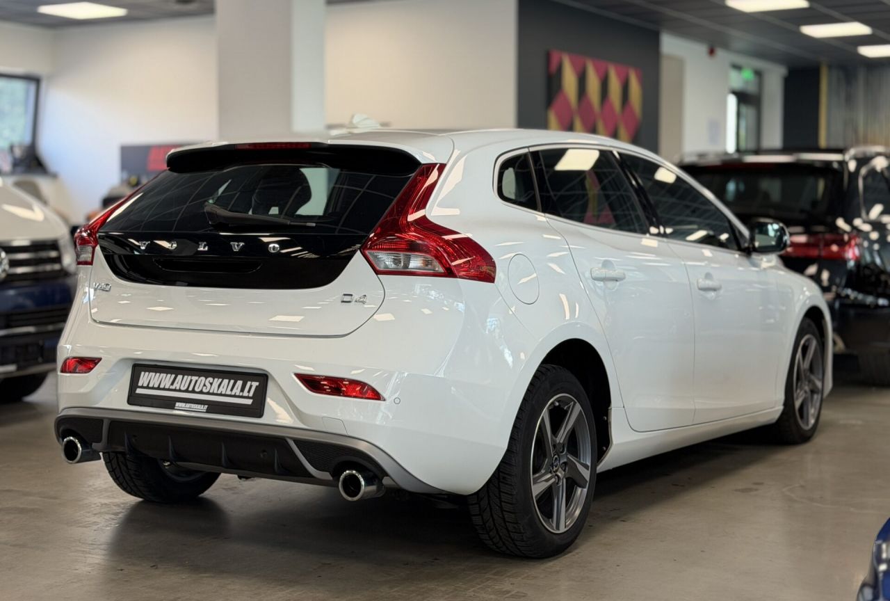 Volvo V40 | 4