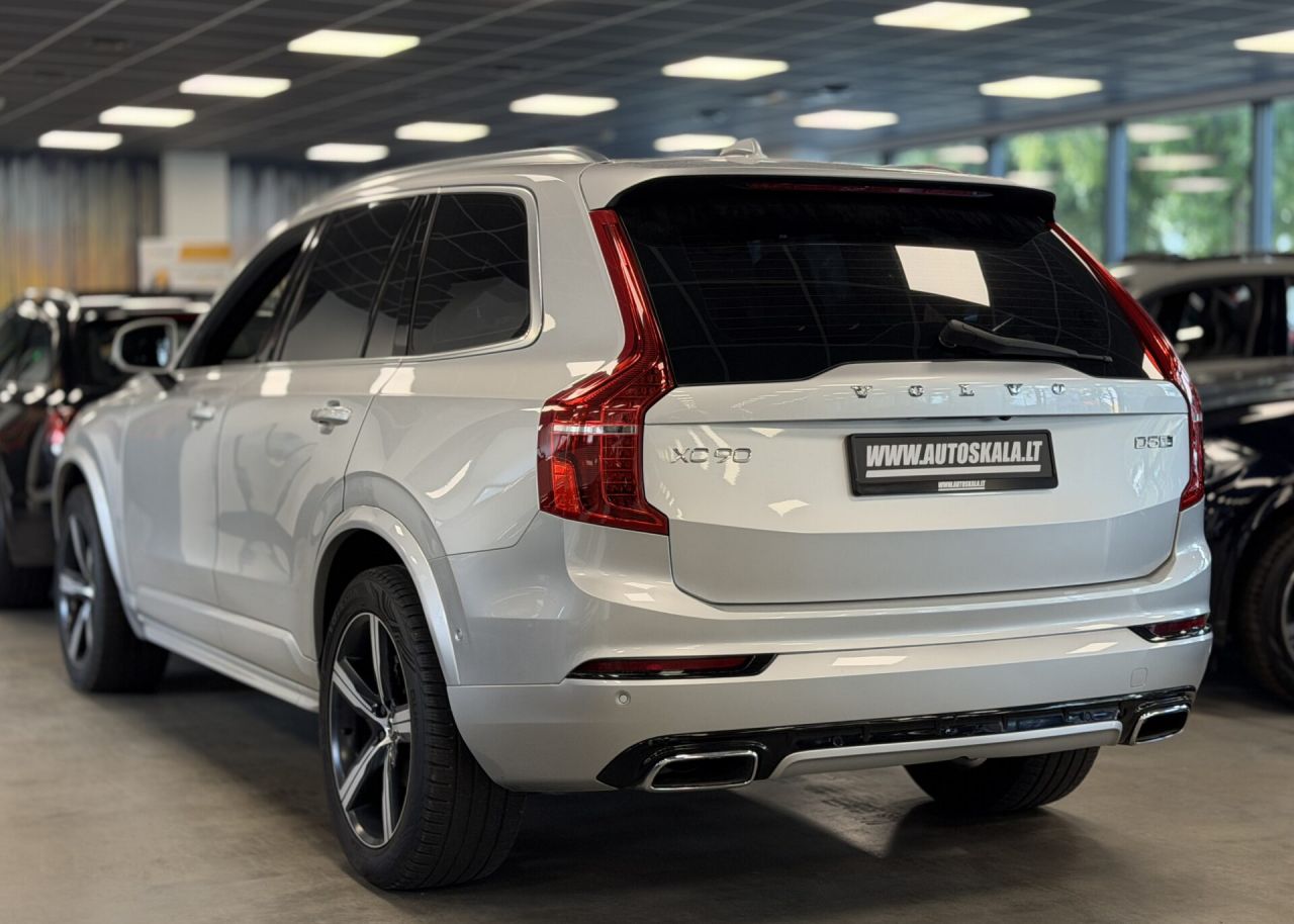 Volvo XC90 | 7