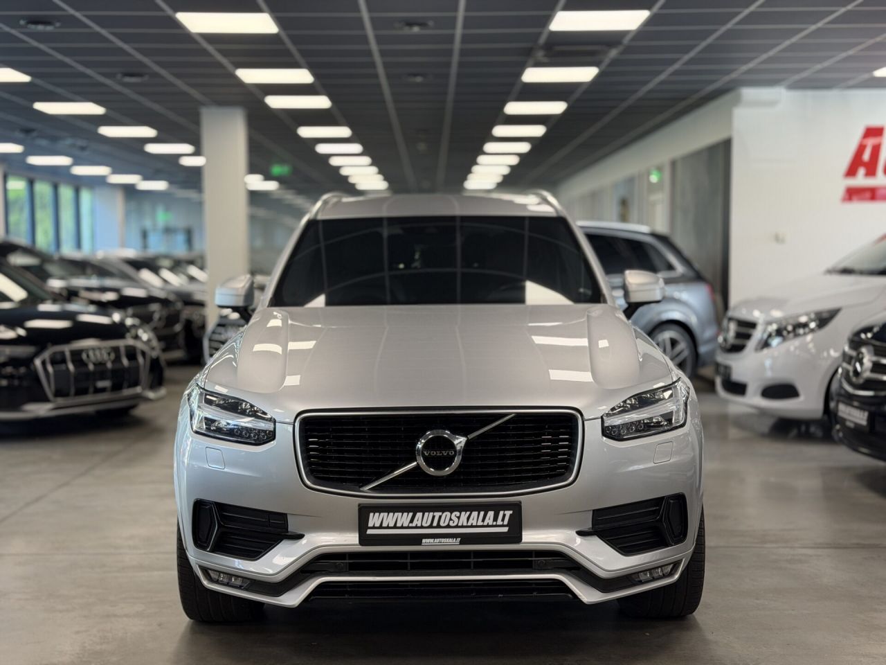 Volvo XC90 | 1
