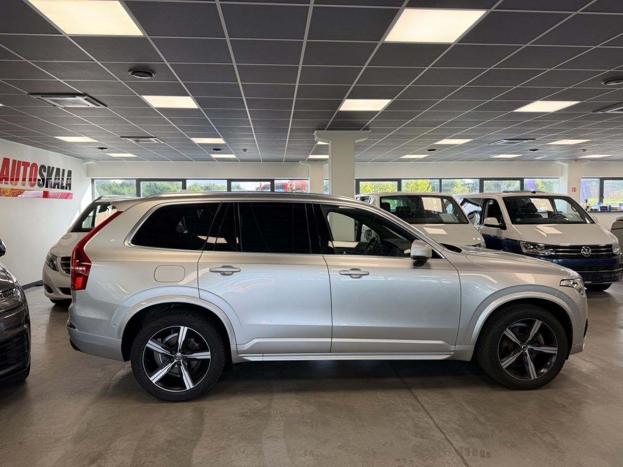 Volvo XC90 | 44