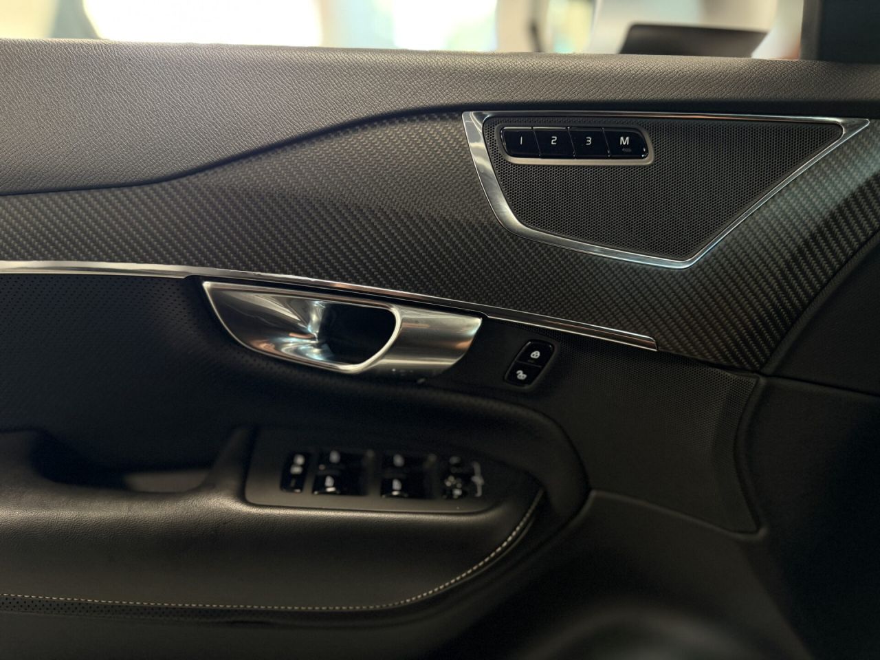 Volvo XC90 | 19