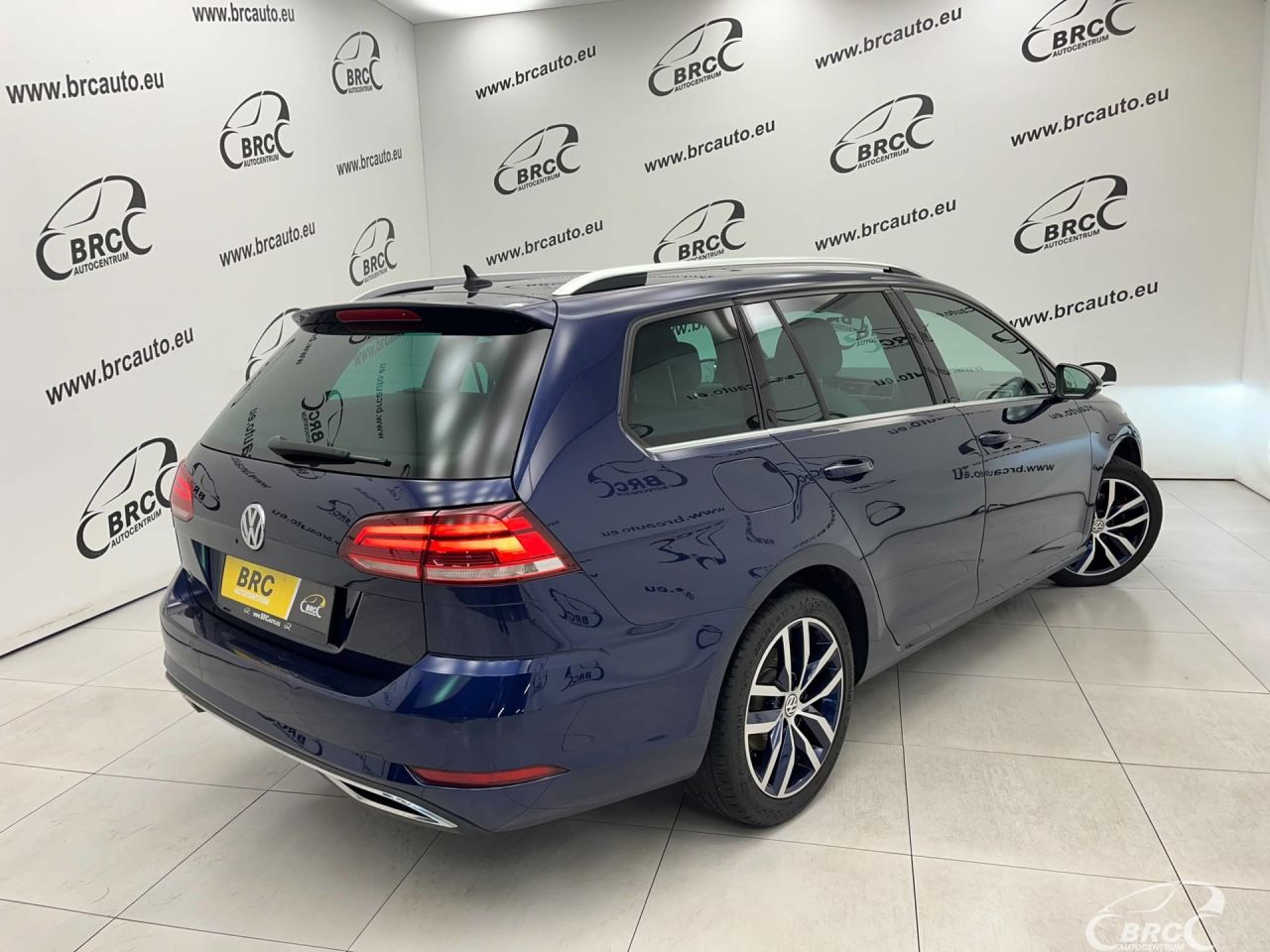 Volkswagen Golf | 5