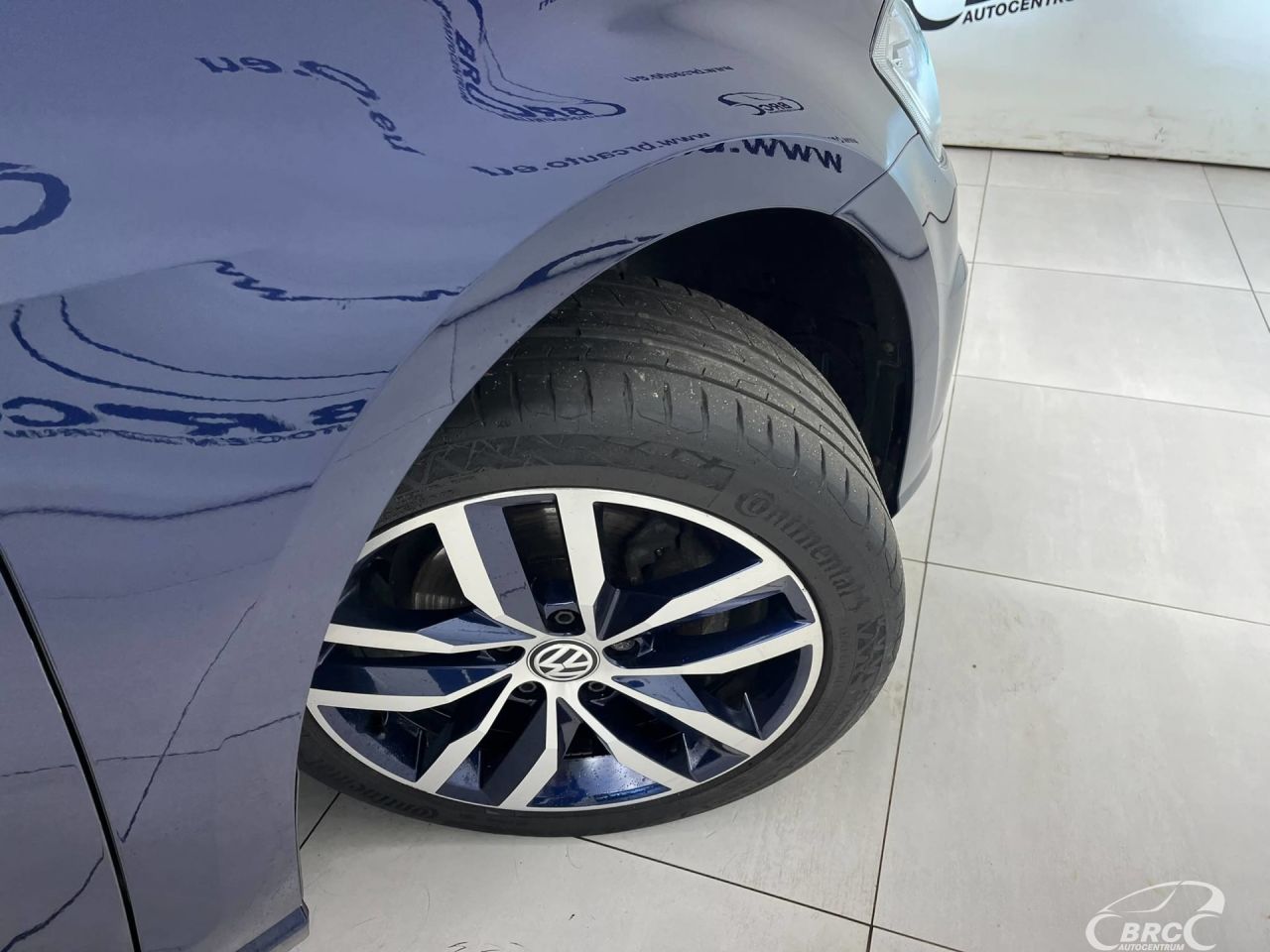 Volkswagen Golf | 10