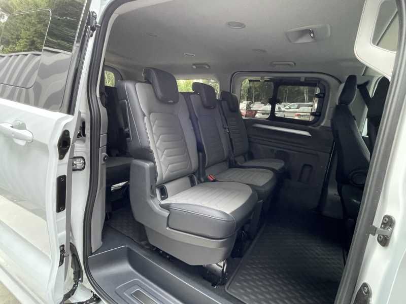Volkswagen Caravelle | 8