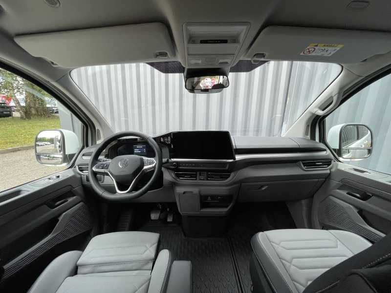 Volkswagen Caravelle | 11