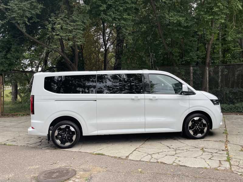 Volkswagen Caravelle | 5