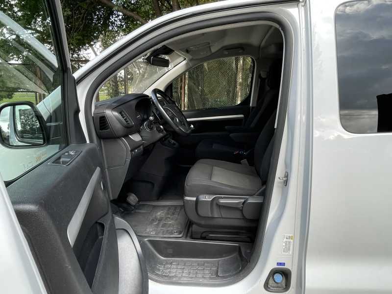 Peugeot Expert | 8