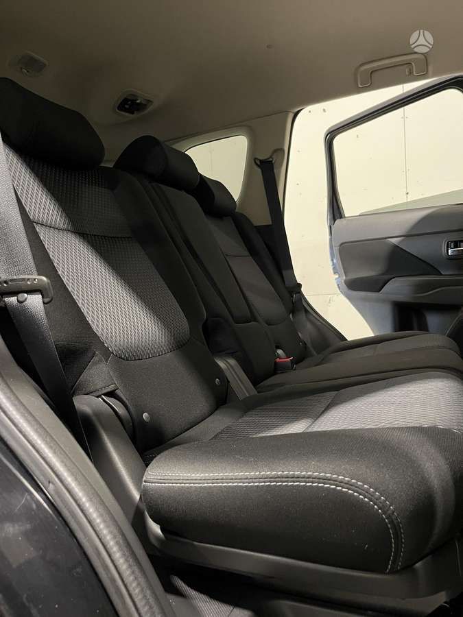Mitsubishi Outlander | 1
