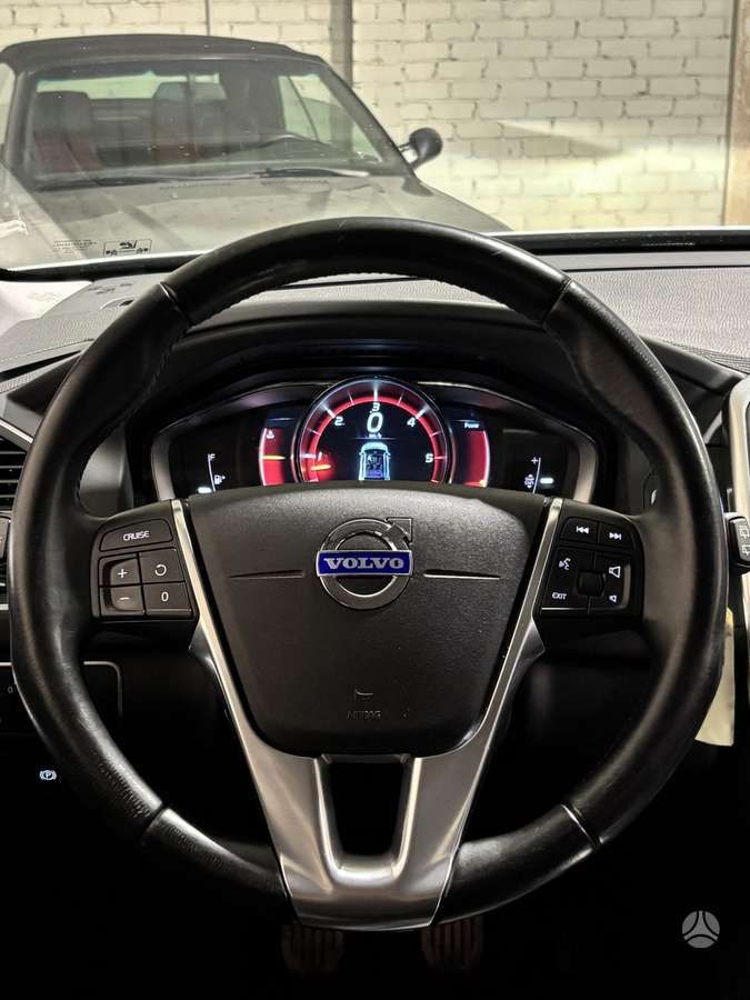 Volvo XC60 | 4