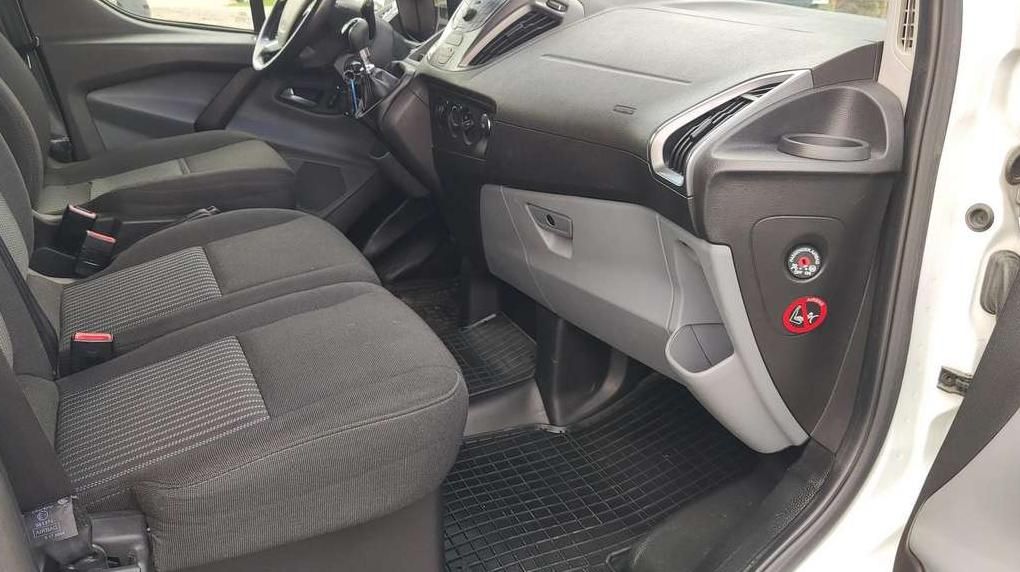 Ford Transit | 16