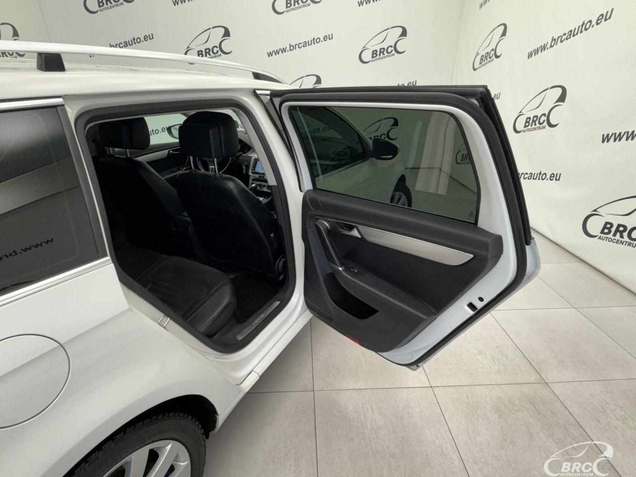 Volkswagen Passat | 14