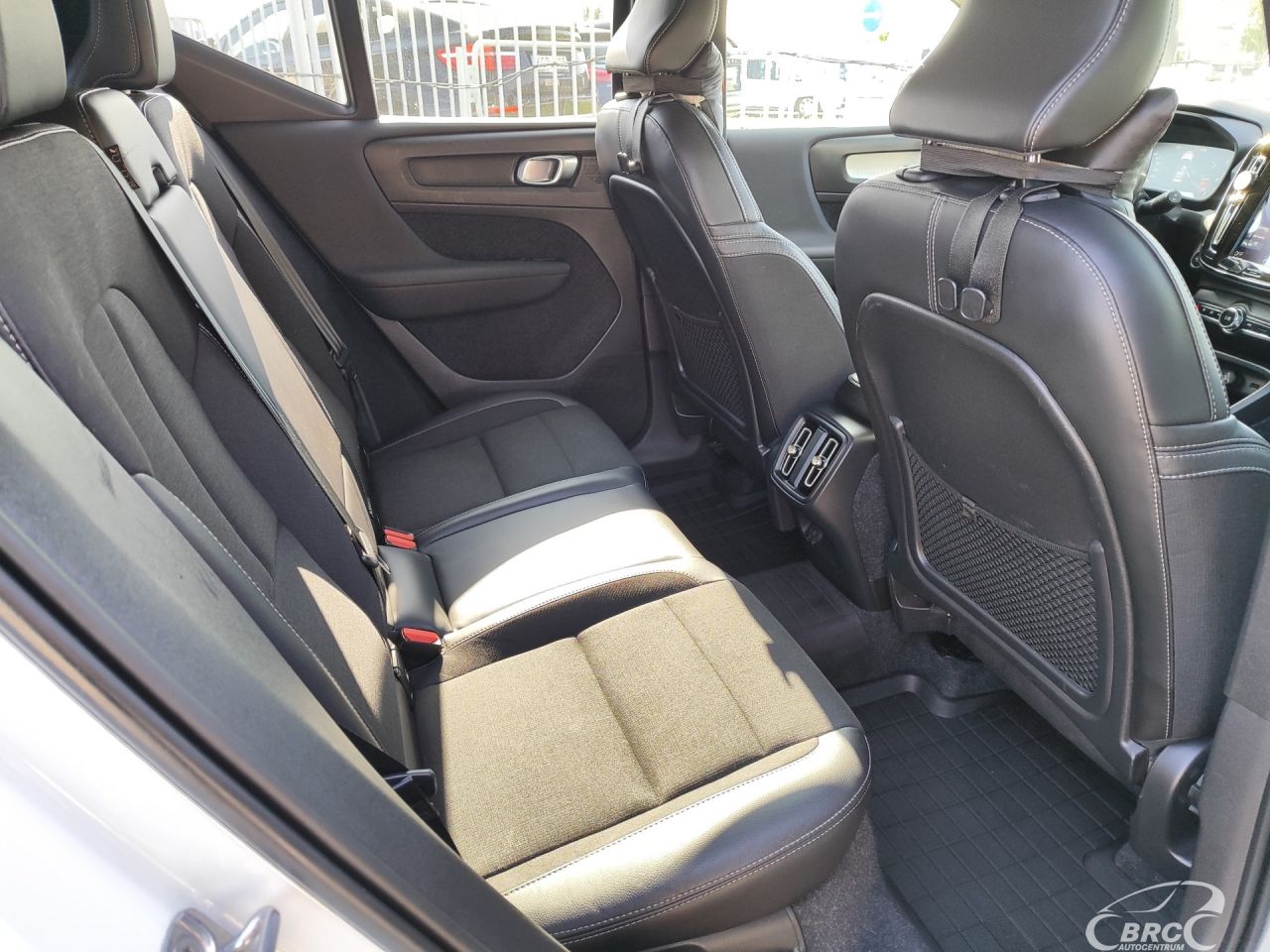 Volvo XC40 | 9